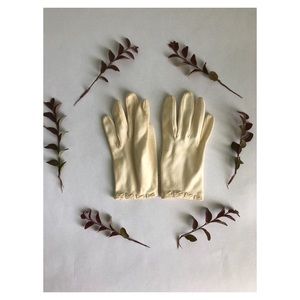 Vintage Bow Shortie Gloves